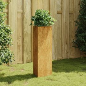 Garden Planter Normal metal color (initial), Rusty (over time)